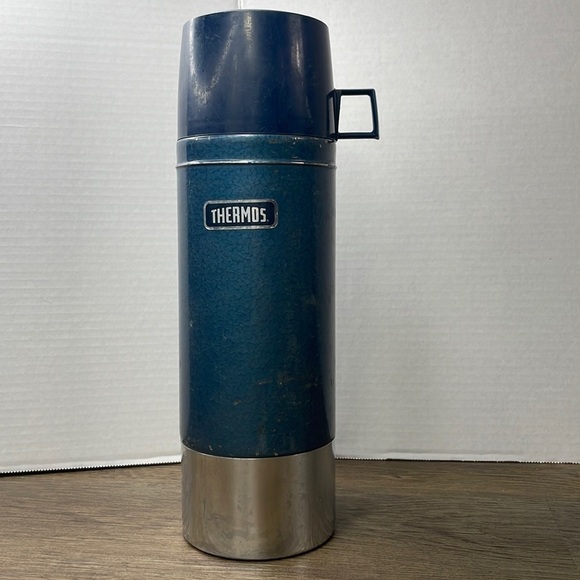 Vintage Blue Insulated Thermos Hot Cold Water Bottle - Picture 1 of 7